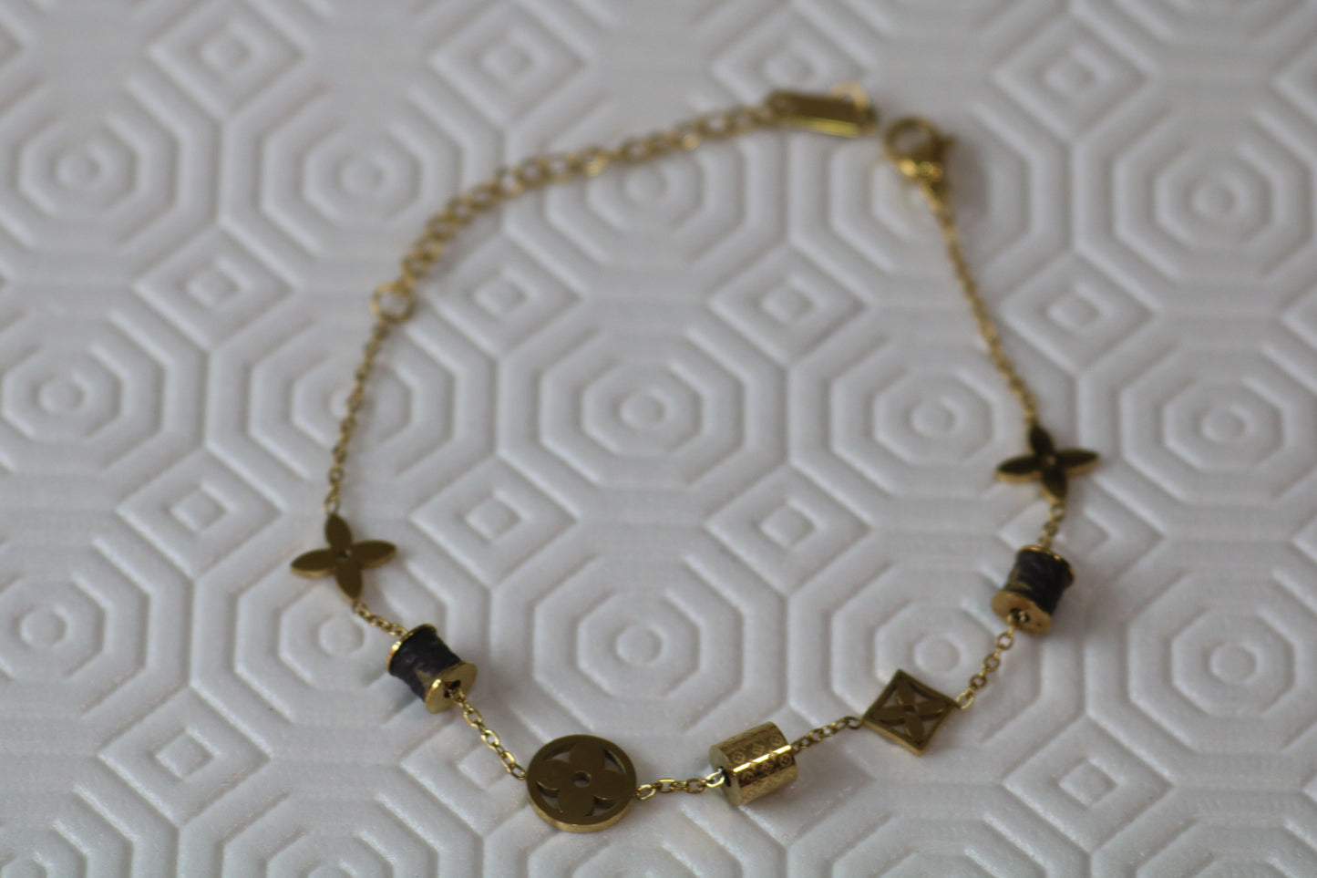 Pulsera Mujer LV 102 GSJ097