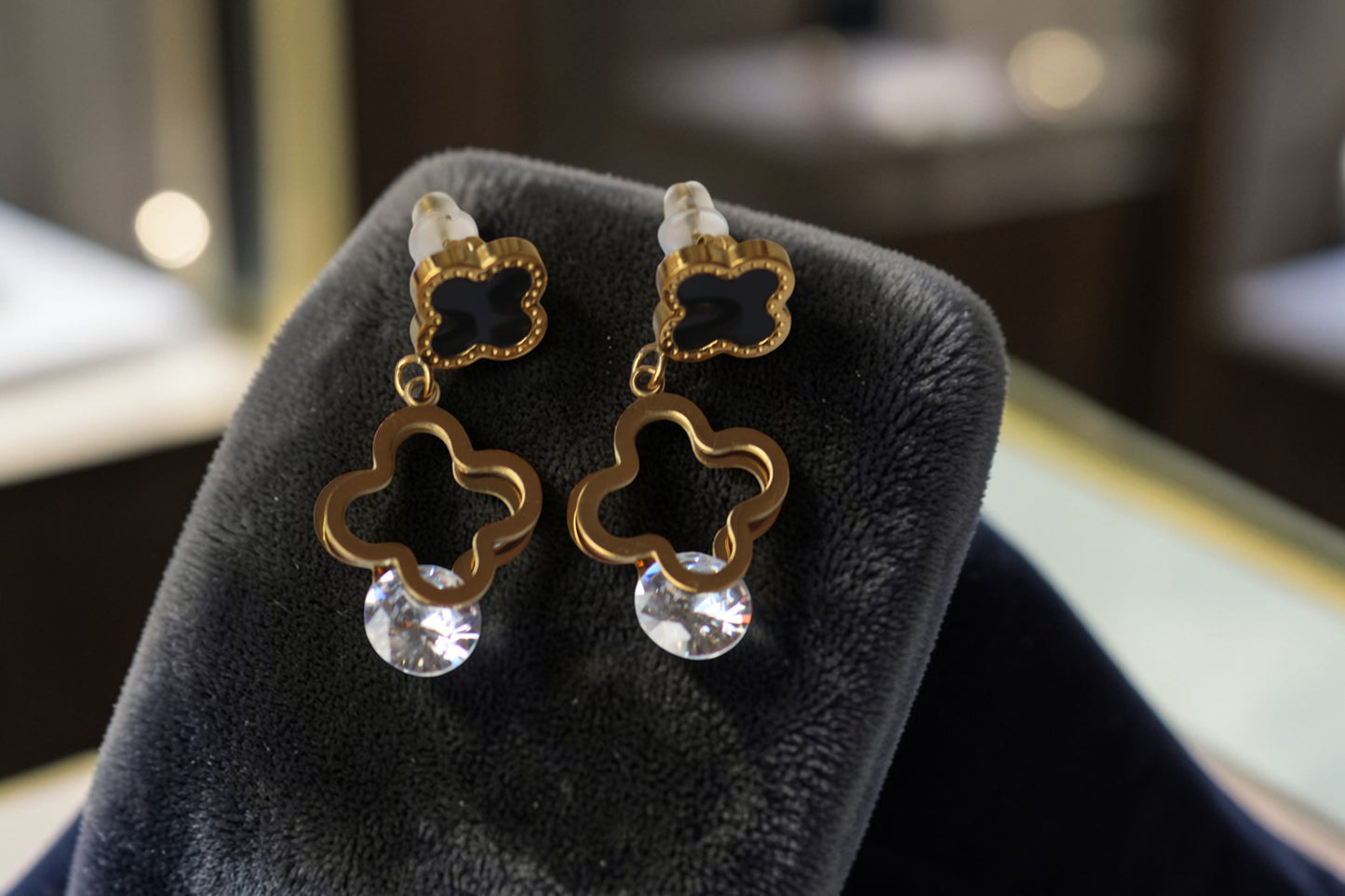 Aretes VC diamante mujer GSJ201